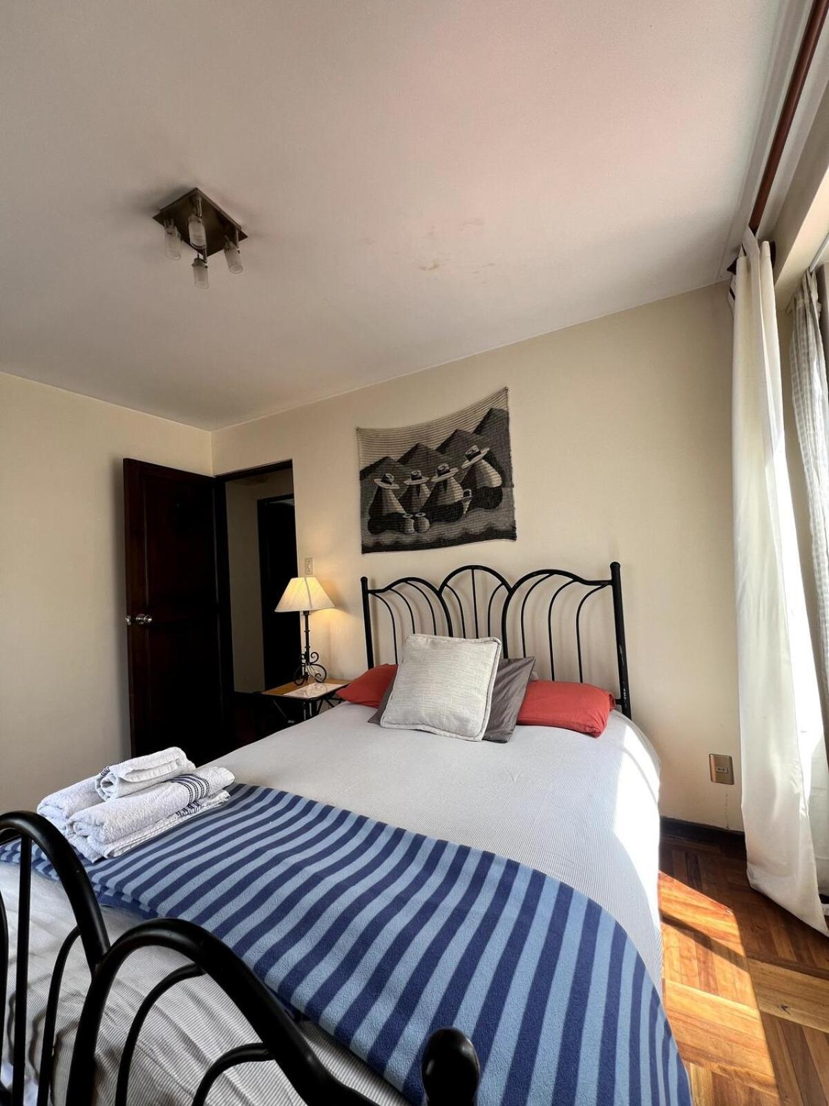 Departamento Soleado Y Acogedor En El Mejor Barrio De La Ciudad * La Paz